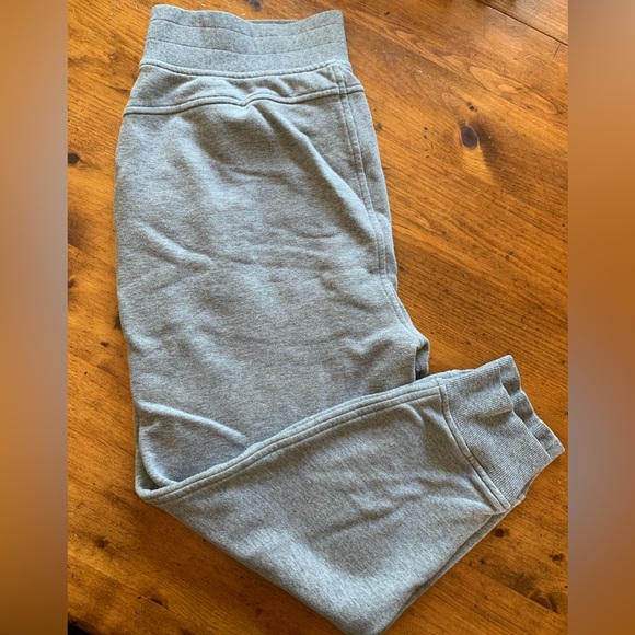 Lululemon Press Pause Jogger 25” - Picture 2 of 3